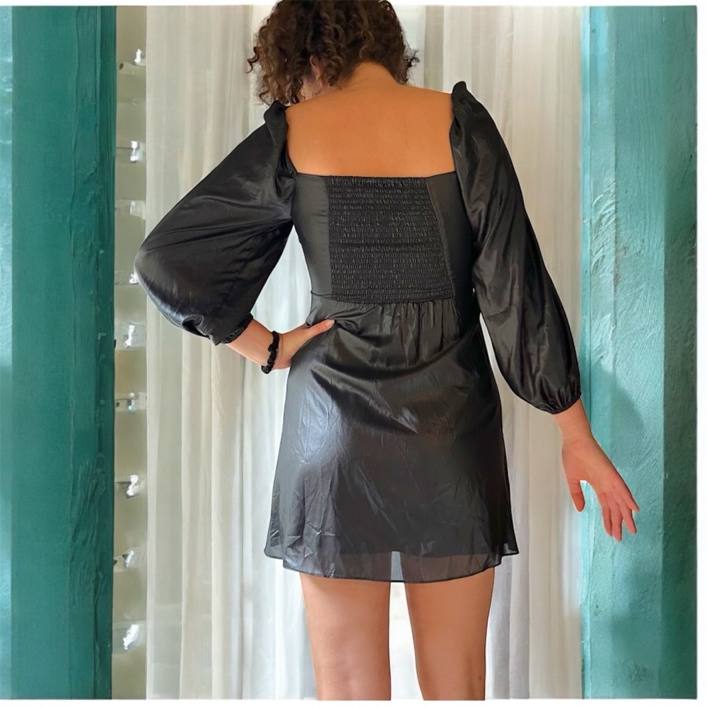 NWT Gianni Bini Star Struck Liquid Black Mini Dress Babydoll Size 4 Long Sleeves